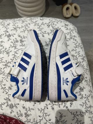 Adidas Forum Low Blancas y Azules