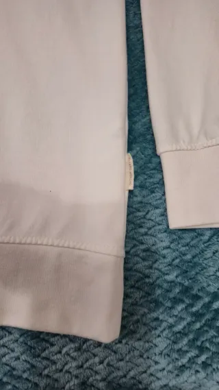 Sudadera ALVARO MORENO blanca con letra A