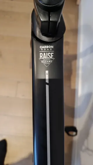Megamo Raise 2021 (ruedas carbono y potenciometro)