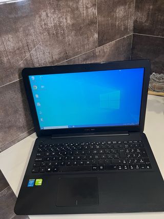 Portátil Asus Core i5 / 8GB RAM / 5ª Gen