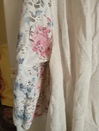 Blusa floral encaje talla única