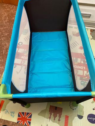 Cuna de viaje Hauck Dream n Play con colchón