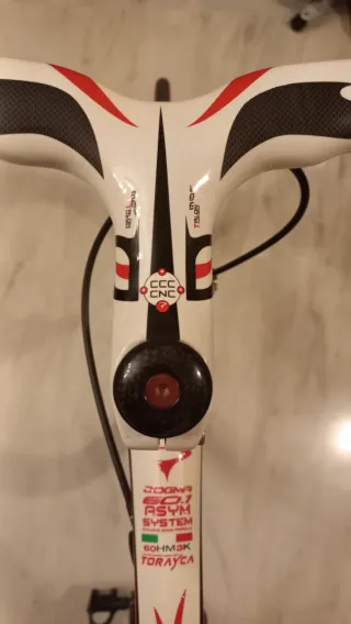 Bicicleta Pinarello Dogma Réplica Carbono