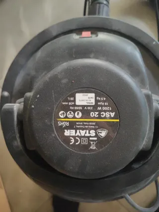 Aspirador de cenizas Stayer ASC 20