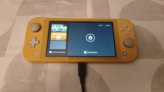 Nintendo Switch Lite Amarilla + Accesorios