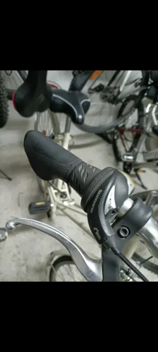 Bicicleta paseo Biciclásica crema