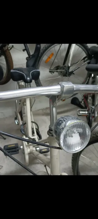 Bicicleta paseo Biciclásica crema