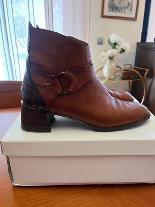 Botines Hispanitas Piel Marrón Talla 39