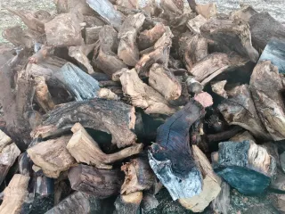 Leña lista para quemar