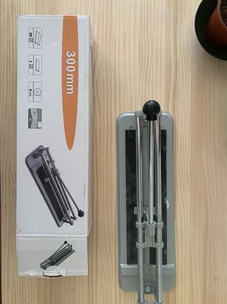 Cortadora manual de azulejos 300mm.