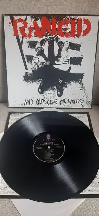 Rancid "...And Out Come The Wolves" LP Vinilo