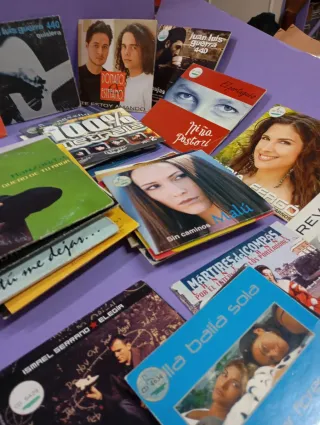 Lote 27, 50 CDs sg, Música Variada