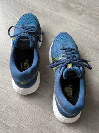 ASICS Gel-Contend 6 Talla 43.5 Azul/Amarillo