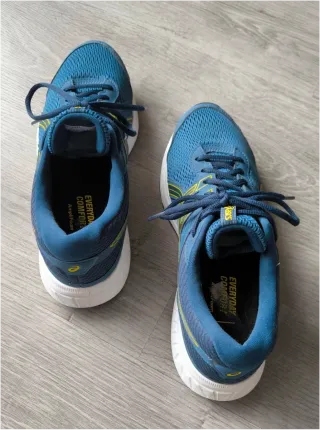 ASICS Gel-Contend 6 Talla 43.5 Azul/Amarillo