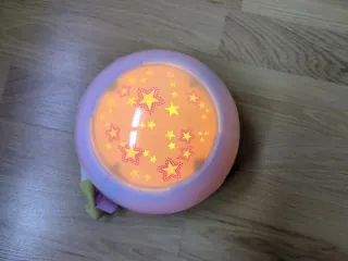 Lámpara musical infantil estrellas chicco