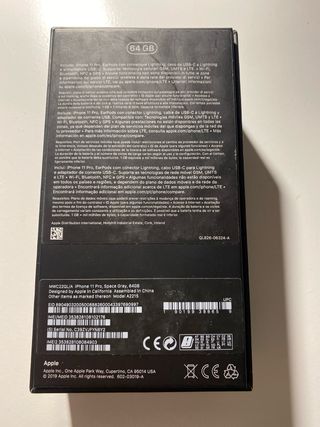 iPhone 11 Pro. Parte trasera rajada.