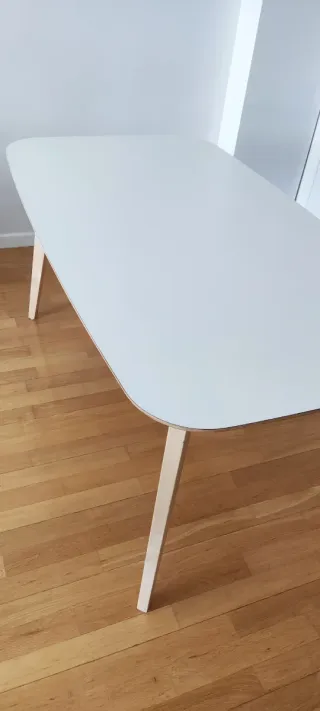 Mesa de comedor moderna madera