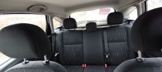 Ford Focus Gris 5 Puertas Gasolina