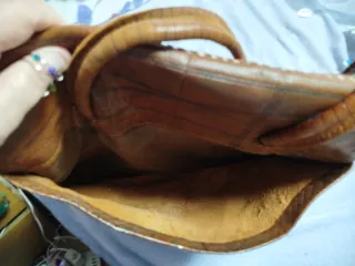 Bolso grande artesanal de cuero