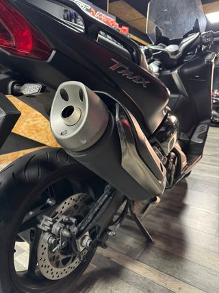 YAMAHA TMAX 560 SX 2021 . Todas las revisiones!