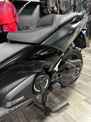 YAMAHA TMAX 560 SX 2021 . Todas las revisiones!