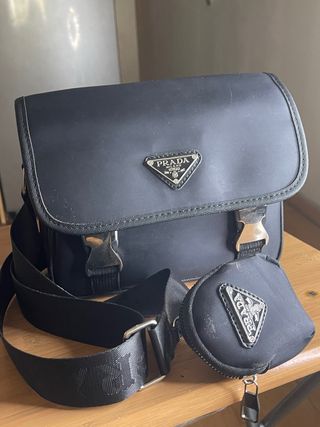 Bolso Prada Negro con Monedero