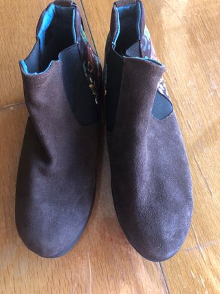 Botines Desigual Marrones Talla 39