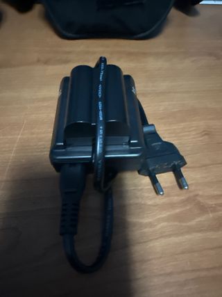 Cámara Olympus E-520 + Objetivo 40-150mm y 2 bats