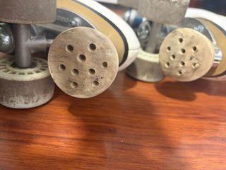 Patines de 4 ruedas marca Reno talla 38