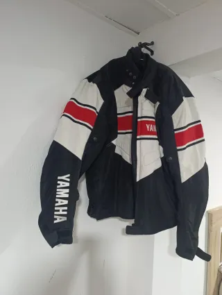 Chaqueta Moto Yamaha Negra Blanca Roja