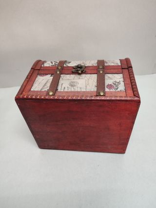 Baúl Joyero de Madera 16CM