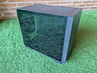 Torre PC Razer Tomahawk Mini-ITX