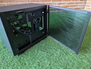 Torre PC Razer Tomahawk Mini-ITX