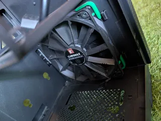 Torre PC Razer Tomahawk Mini-ITX