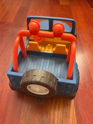 Set 3 coches y barco de juguete B Toys aptos agua