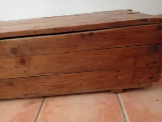Cajón antiguo de madera