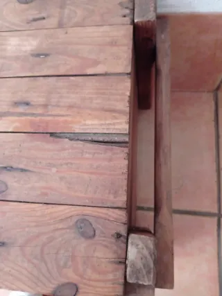 Cajón antiguo de madera