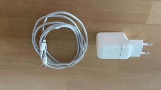 MacBook Air 13 2020 i7 256GB Iris Touch ID