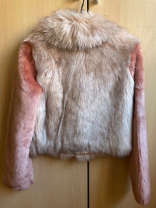 Abrigo piel sintética ASOS beige/rosa