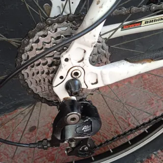 Bicicleta BH Roja y Blanca