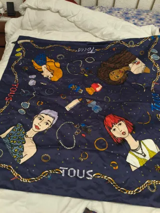 Pañuelo Tous estampado nuevo