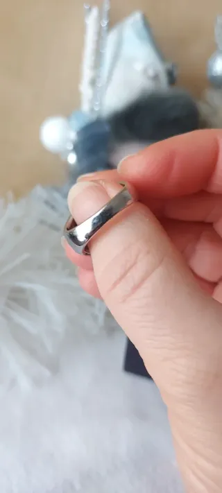 Anello a fascia con cristalli rosa/bianchi