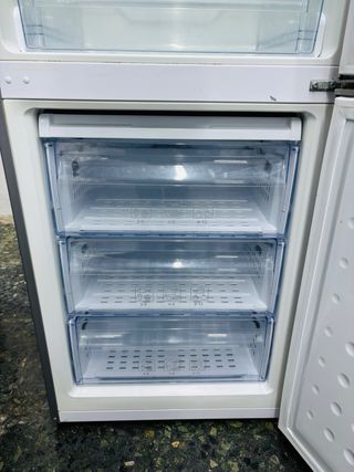 Nevera Teka plateada