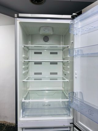 Nevera Teka plateada