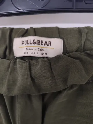 Pantalón Pull&Bear verde