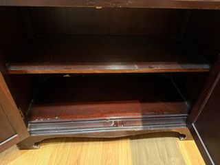 Mueble recibidor antiguo de madera