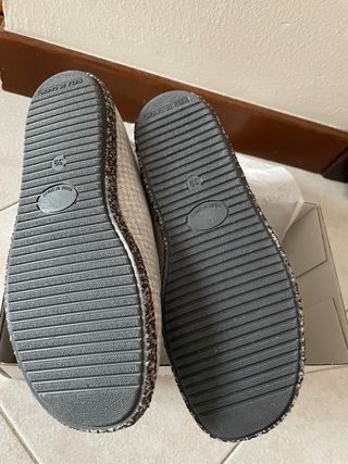 Pantofole donna  nuove colore beige