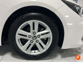 Toyota Corolla 1.8 125H ACTIVE TECH E-CVT