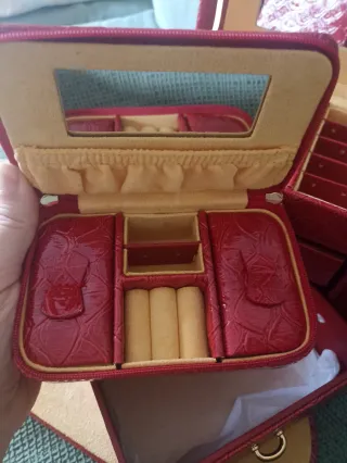 Joyero Organizador Rojo con porta joyas de viaje