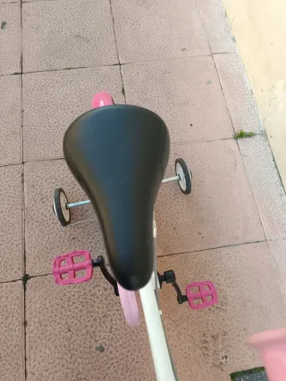 Bicicleta infantil rosa sin usar
